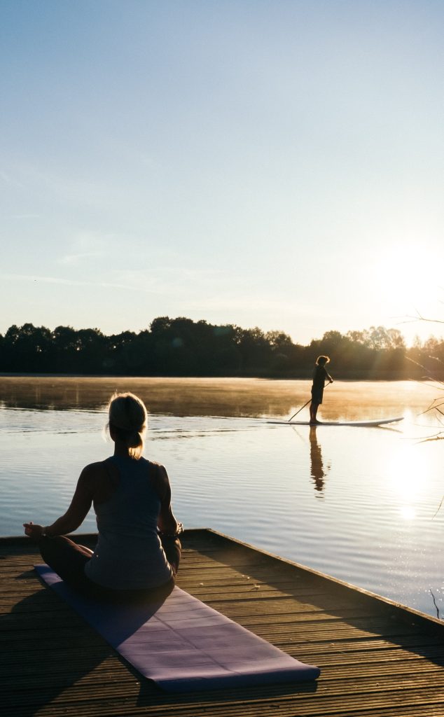 Cotswolds SUP Stand Up Paddleboard Yoga Activity Hub Lakes
